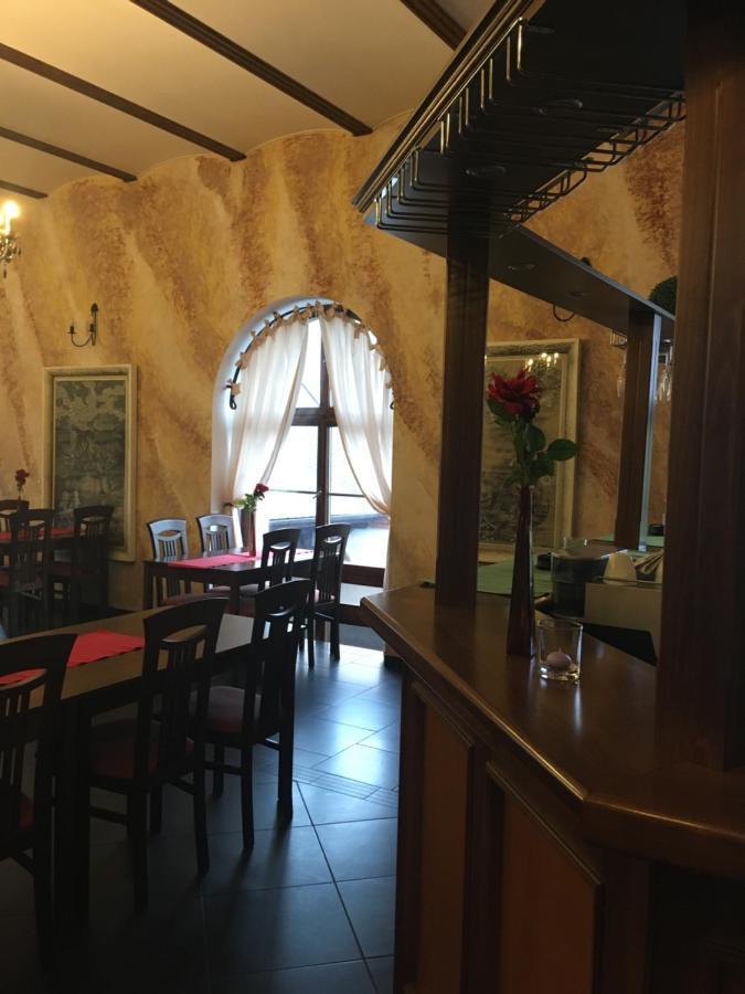 Penzion A Pivnice Varna Velká Bystřice Dış mekan fotoğraf